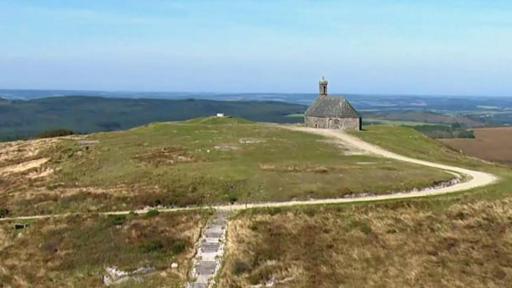 « Sur les chemins oubliés de Bretagne ».